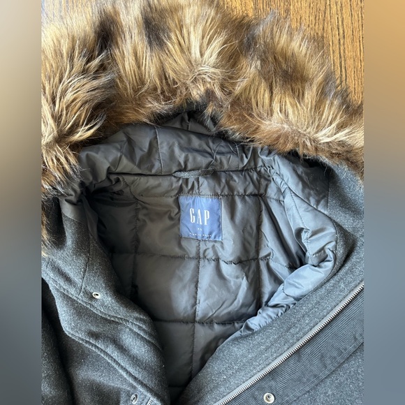 Men’s XL wool coat with hood - Picture 2 of 3